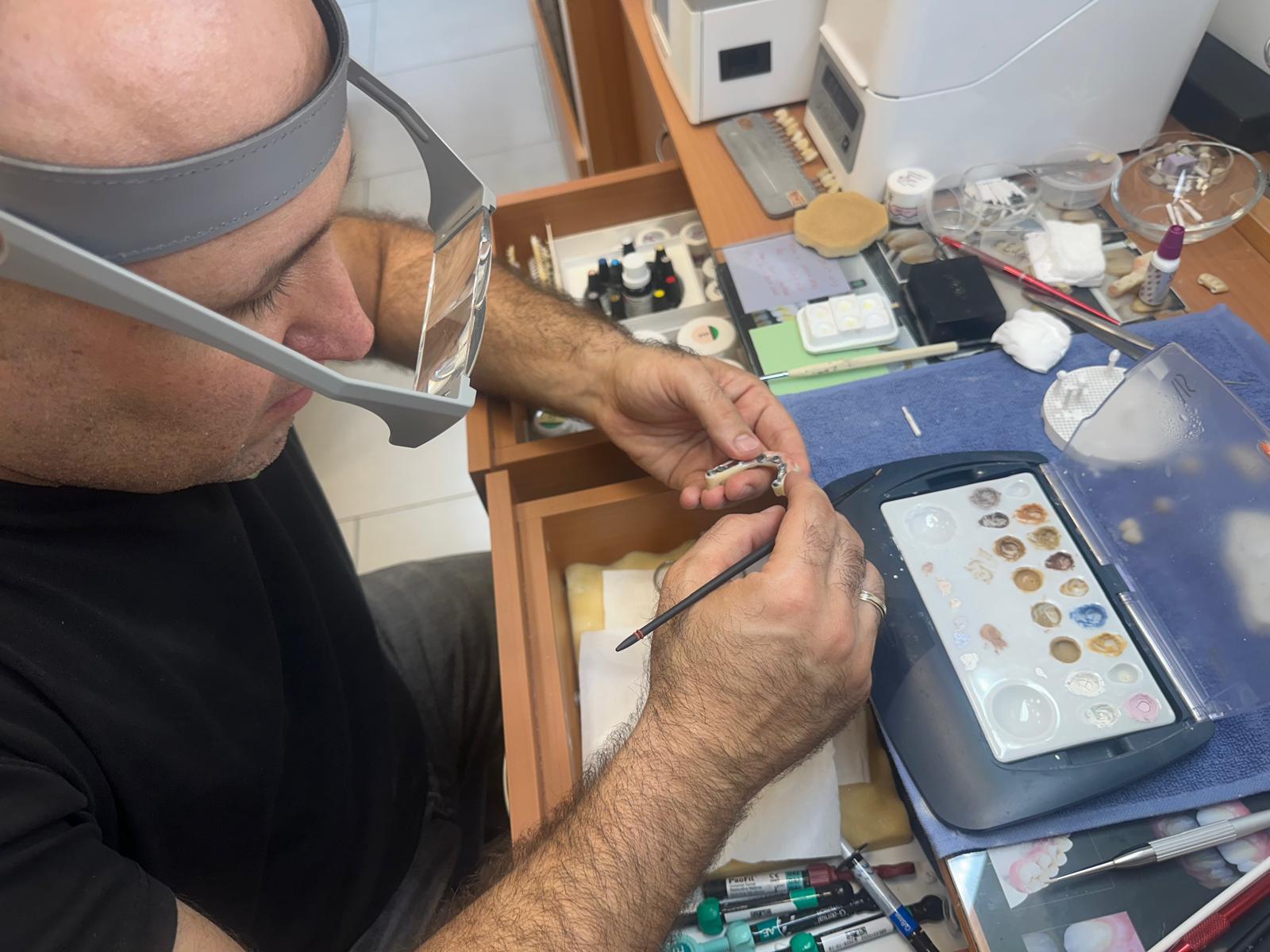 Arthur, Dental technician
