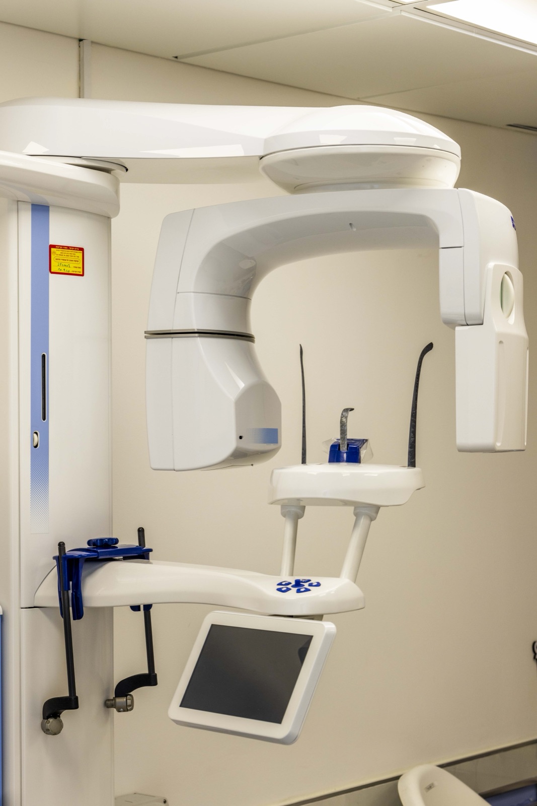 Panoramic X-ray & 3D scan